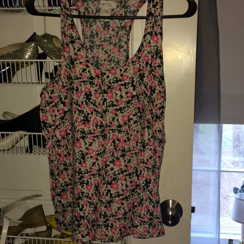 Floral tank